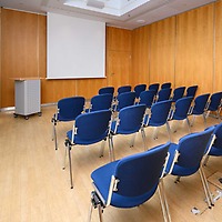 CCL - Seminarraum 14: Reihenbestuhlung, Ansicht von schräghinten CCL - Seminarraum 14: Reihenbestuhlung, Ansicht von schräghinten